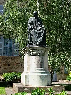 Pomnik św. Wincentego a Paulo (1857), Châtillon-sur-Chalaronne.