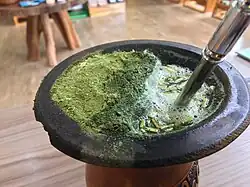 Chimarrão przygotowane klasyczną metodą "gaucho".