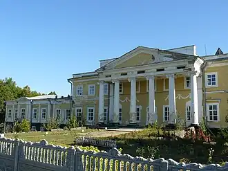 Pałac Czarnomskich w Czarnominie