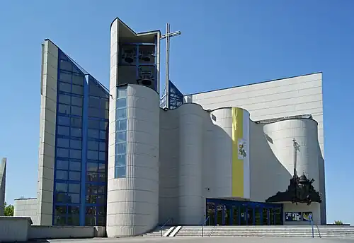 Kościół św. Jadwigi Królowej (1979)Kraków ul. Łokietka 60