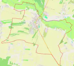 Mapa konturowa Ciepielowa, blisko centrum u góry znajduje się punkt z opisem „Cmentarz żydowski w Ciepielowie”