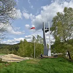 Pomnik „Obrońcom Cisnej i okolic przed Ukraińską Powstańczą Armią 1944–1947”