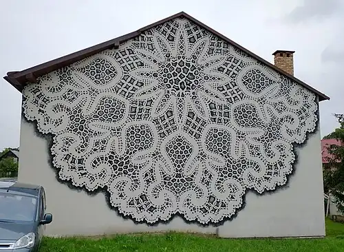 Mural w Bobowej (NeSpoon)