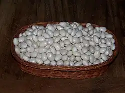 Dobra zupa fasolowa wymaga fasoli o tak dużych ziarnach, jak „paciorki różańców greckich mnichów”