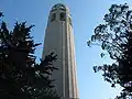 Coit Tower widziana od Greenwich i Telegraph Hill Boulevard