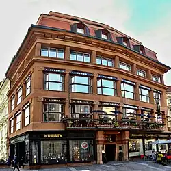 Praga, Dom Pod Czarną Madonną