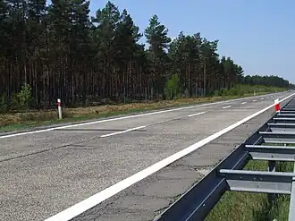 Droga krajowa nr 18 – nitka południowa, dawna niemiecka RAB z lat 30. XX wieku(maj 2012, przed przebudową)