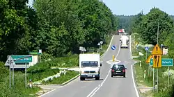 DW677 w miejscowości Sulęcin Szlachecki