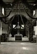 wnętrze kościoła w 1930
