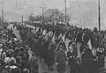 Pochód podczas pogrzebu Romana Dmowskiego w Warszawie.