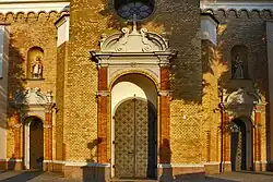 Wejście do kościoła