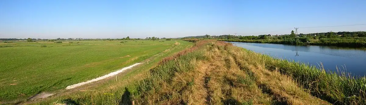 Panorama doliny z okolic Bydgoszczy. Po prawej Kanał Bydgoski