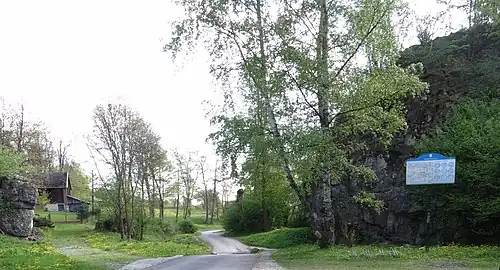 Ponad Gnój Turnia po prawej stronie