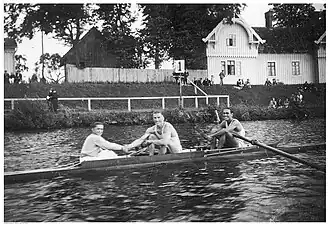 Dwójka ze sternikiem S. Kuryłłowicz, L. Manitius, st. M. Bącler