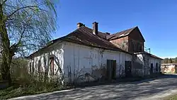 Dwór, elewacja frontowa