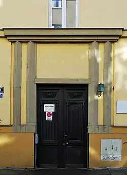 Portal od strony ul. Smoleńsk