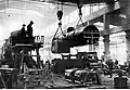 Montaż parowozów w Pierwszej Fabryce Lokomotyw w Chrzanowie, lata 20.