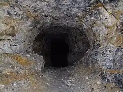 Otwór kawerny