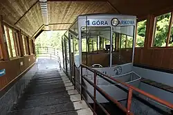 Peron na górnej stacji