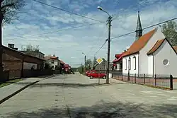 ul. Goplańska, po prawej stary kościół