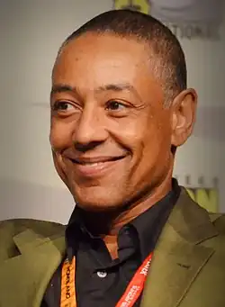 Giancarlo Esposito(Moff Gideon)