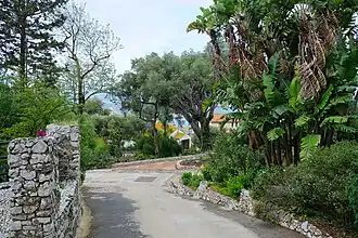 Jedna ze ścieżek (2022)