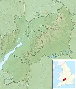 Mapa konturowa Gloucestershire, na dole nieco na lewo znajduje się punkt z opisem „źródło”, natomiast blisko lewej krawiędzi na dole znajduje się punkt z opisem „ujście”