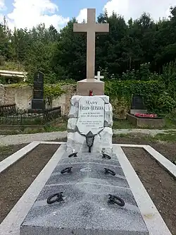 Grób Mary Vetsery (2014)