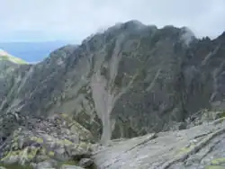 Granaty, widok z Koziego Wierchu. Widoczny zielony szlak łącznikowy