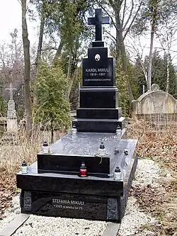Grób Karola Mikulego na cmentarzu Łyczakowskim