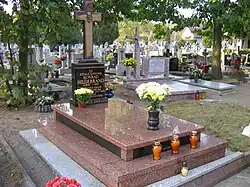 Grób ks. kanonika Konrada Hildebranda - wieloletniego proboszcza parafii św. Stanisława Biskupa w Bydgoszczy