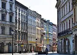 Pierzeja wschodnia, strona parzysta od nr 2