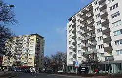 Wieżowce przy pl. Grunwaldzkim, na pierwszym planie blok nr 3–4