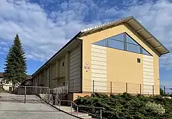 Hala sportowa przy szkole podstawowej