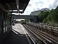 Peron w kierunku zachodnim