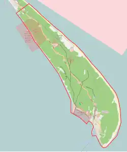 Mapa konturowa Helu, na dole po prawej znajduje się punkt z opisem „Port morski Hel”