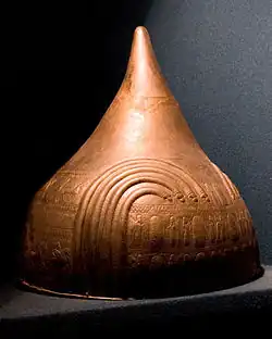 Urartyjski hełm z brązu