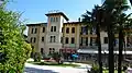 Zabytkowy Hotel Maderno z freskami Alfonsa Muchy