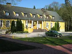 Dwór w Piaskach Wielkich