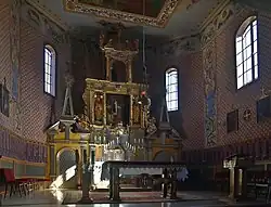 Wnętrze, ołtarz główny