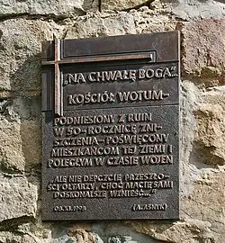 Tablica pamiątkowa na kościele