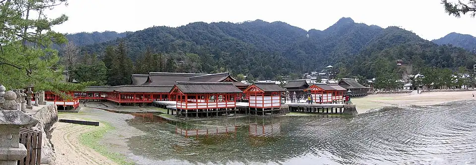 Itsukushima (pano)