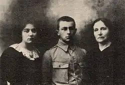 Z córką Hanną (Pohoską) i synem Janem