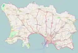 Mapa konturowa Jersey, na dole nieco na prawo znajduje się punkt z opisem „miejsce bitwy”