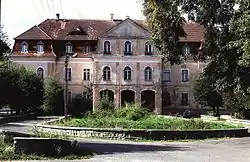 Pałac w Jerzmanowej, widok od frontu