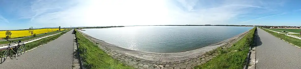 Panorama Jeziora Nyskiego