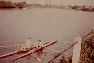 John Michael i Russell Wingfield w wyścigu Wingfield Sculls