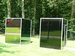 Dan Graham, Two adjacent pavilions (1978-2001)