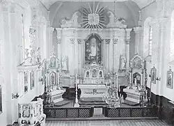 Wnętrze świątyni w latach 30. XX w.