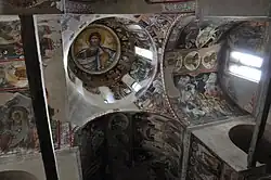 kopuła nawy głównej, z wizerunkiem Chrystusa Pantokratora (mniejsza od kopuły narteksu).